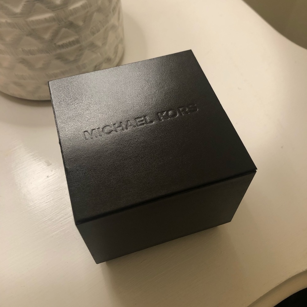 NWOT Michael Kors Watch Box